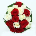 ramo-de-novia-bouquet de rosas blancas y rojas